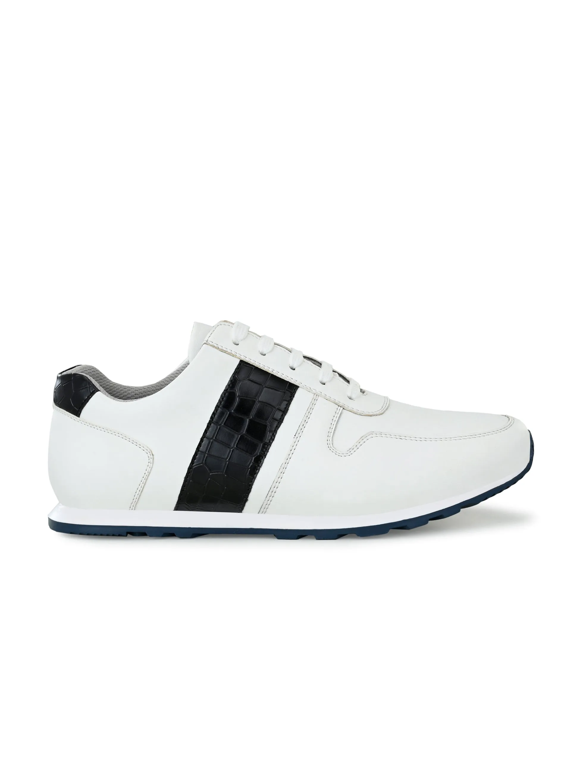 Apexx White Casual Sneakers