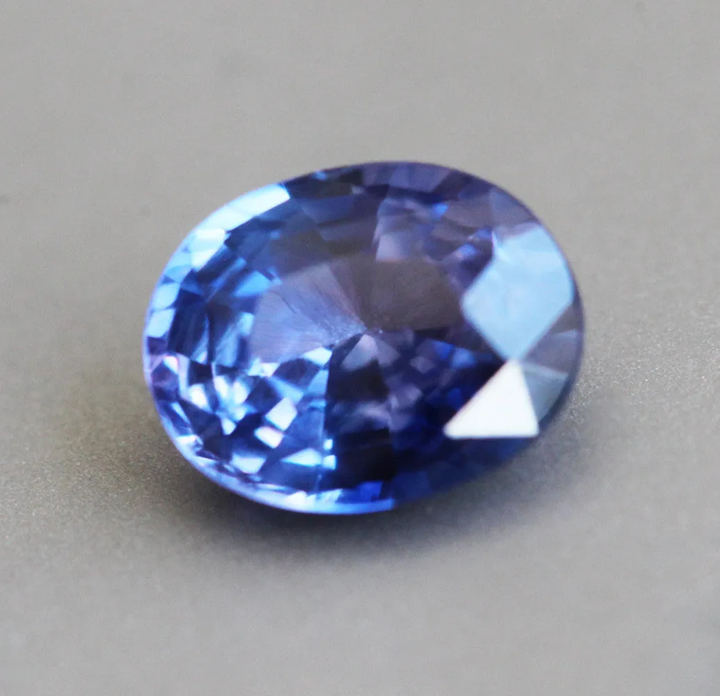 Loose 1.28 Ct Oval Blue-Violet Sapphire