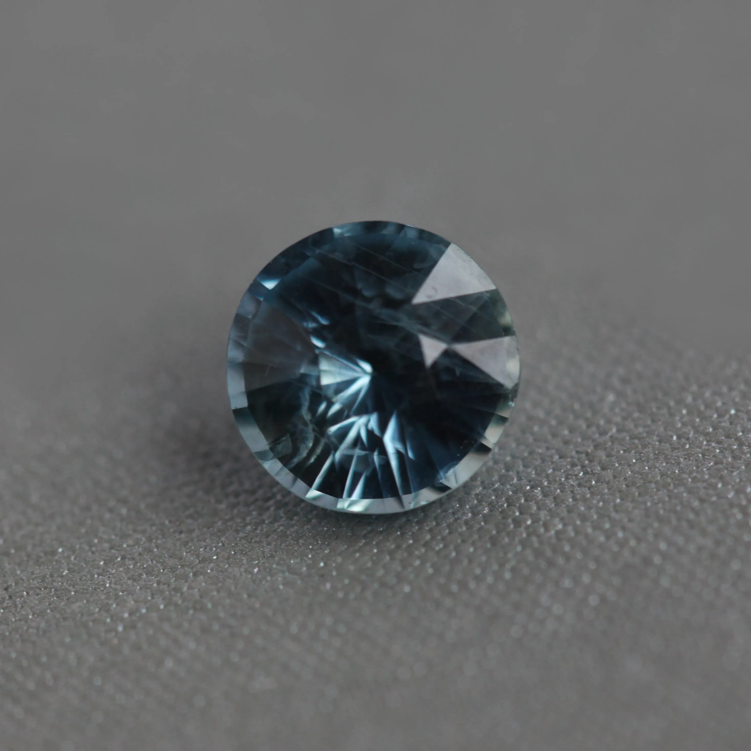 Loose 2.21 Ct Round Teal Sapphire