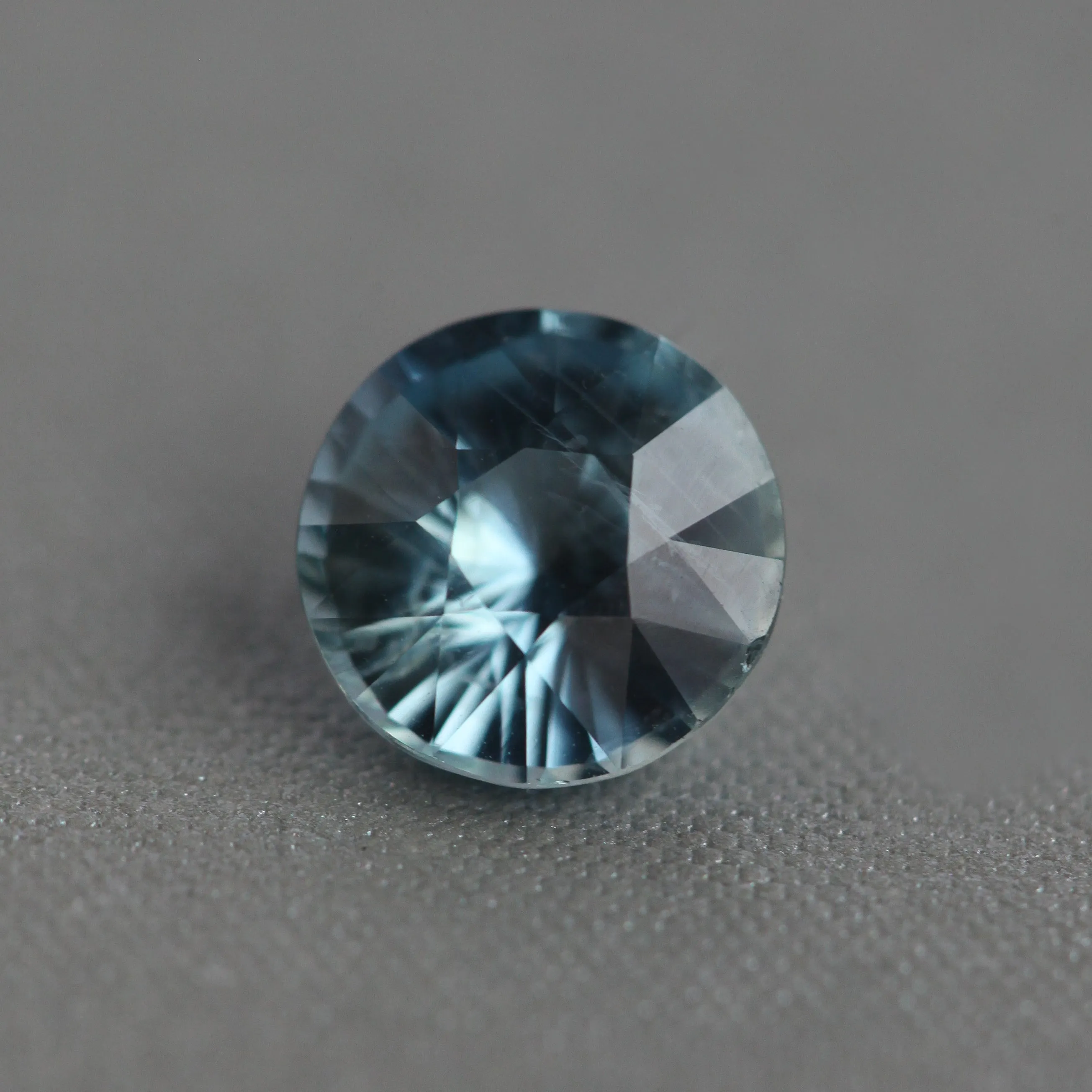 Loose 2.21 Ct Round Teal Sapphire