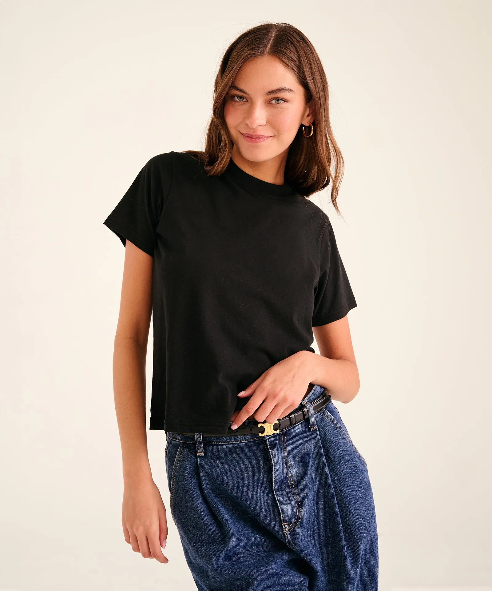 Essential Classic Tee: Timeless, Comfortable Cotton T-Shirt